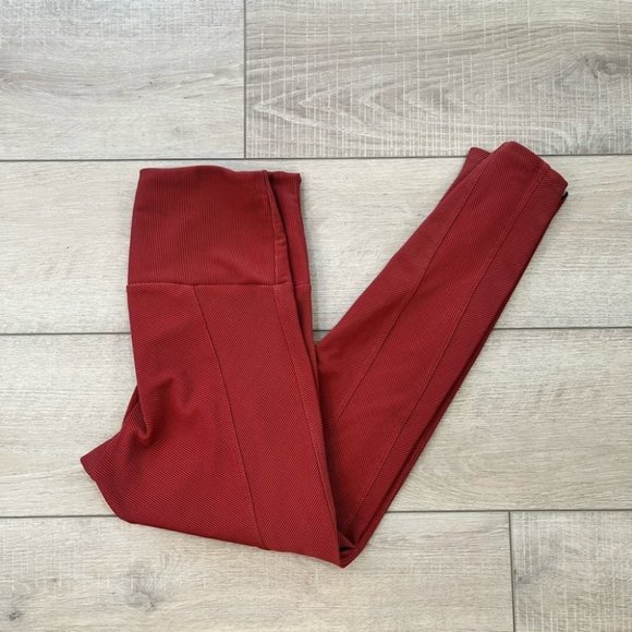 Onzie Pants - ONZIE burnt orange ribbed cropped leggings size M/L